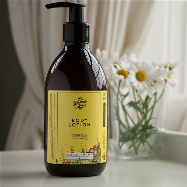 Body Lotion Lemongrass & Cedarwood (Bild 3 von 3)