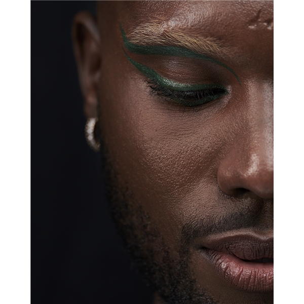 IsaDora x Cherrie Glossy Eyeliner (Bild 6 von 6)