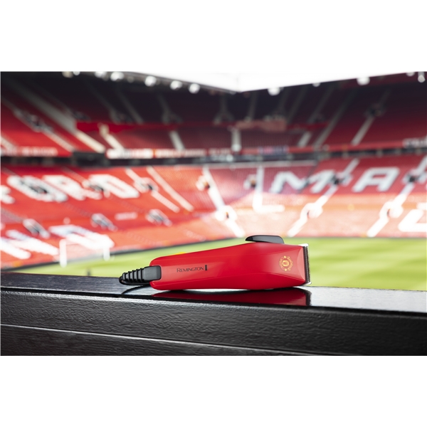 HC5038 Manchester United Colour Cut Clipper (Bild 6 von 7)