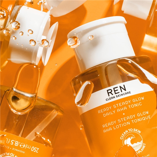 REN Radiance Ready Steady Glow Daily AHA Tonic (Bild 3 von 7)