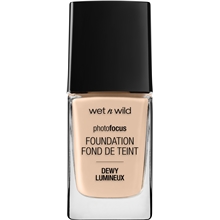 Photo Focus Dewy Foundation