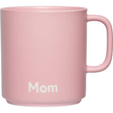 Mom / Creole Pink - Design Letters Lieblingsbecher mit Henkel