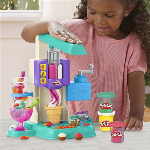 Play-Doh Regenbogen-Wirbel-Eiscreme (Bild 4 von 4)